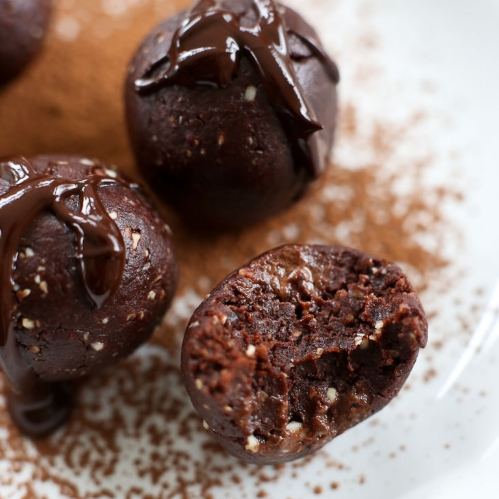 CHOCOLATE BLISS BALLS 50 GM