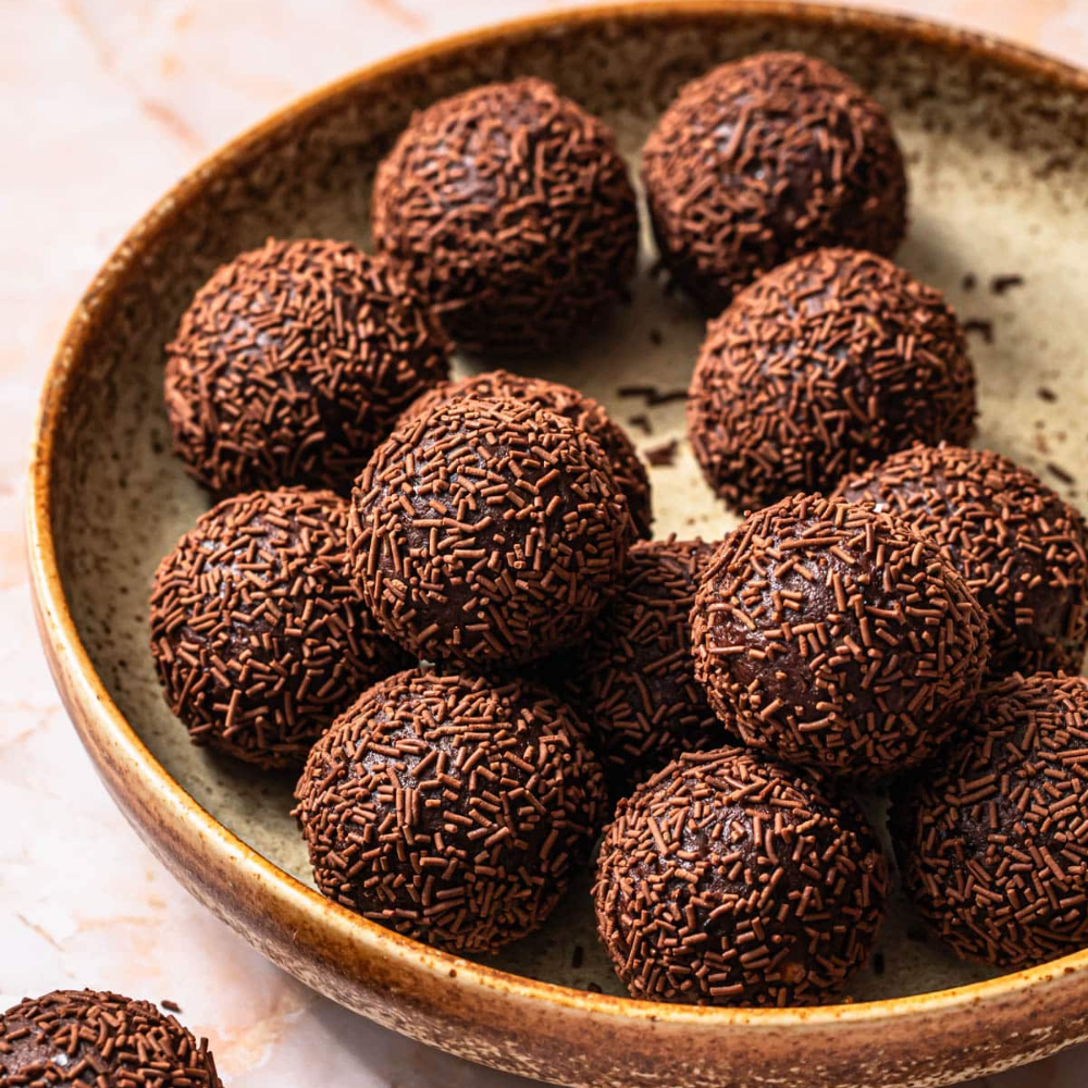 CHOCOLATE BLISS BALLS 150 GM