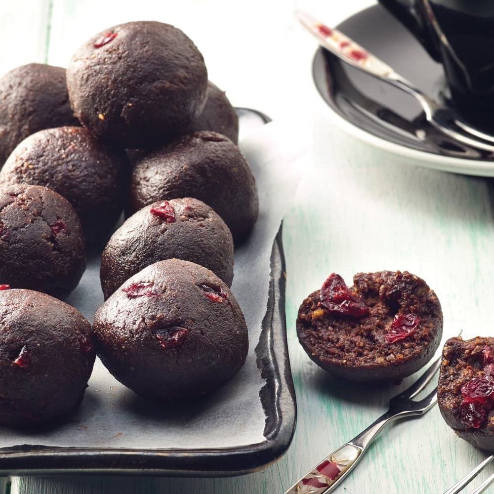 CHOCOLATE CRANBERRY BLISS BALLS 150 GM