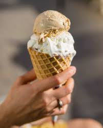 ICE CREAM DOUBLE SCOOP